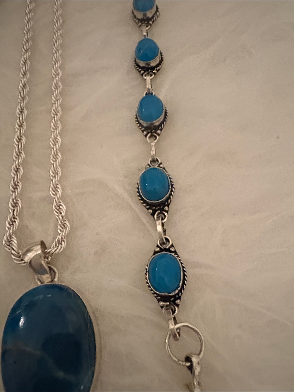 Turquoise Silver Stone Tone Necklace, Bracelet, Earrings & Size 7 Ring Set - Picture 3 of 6
